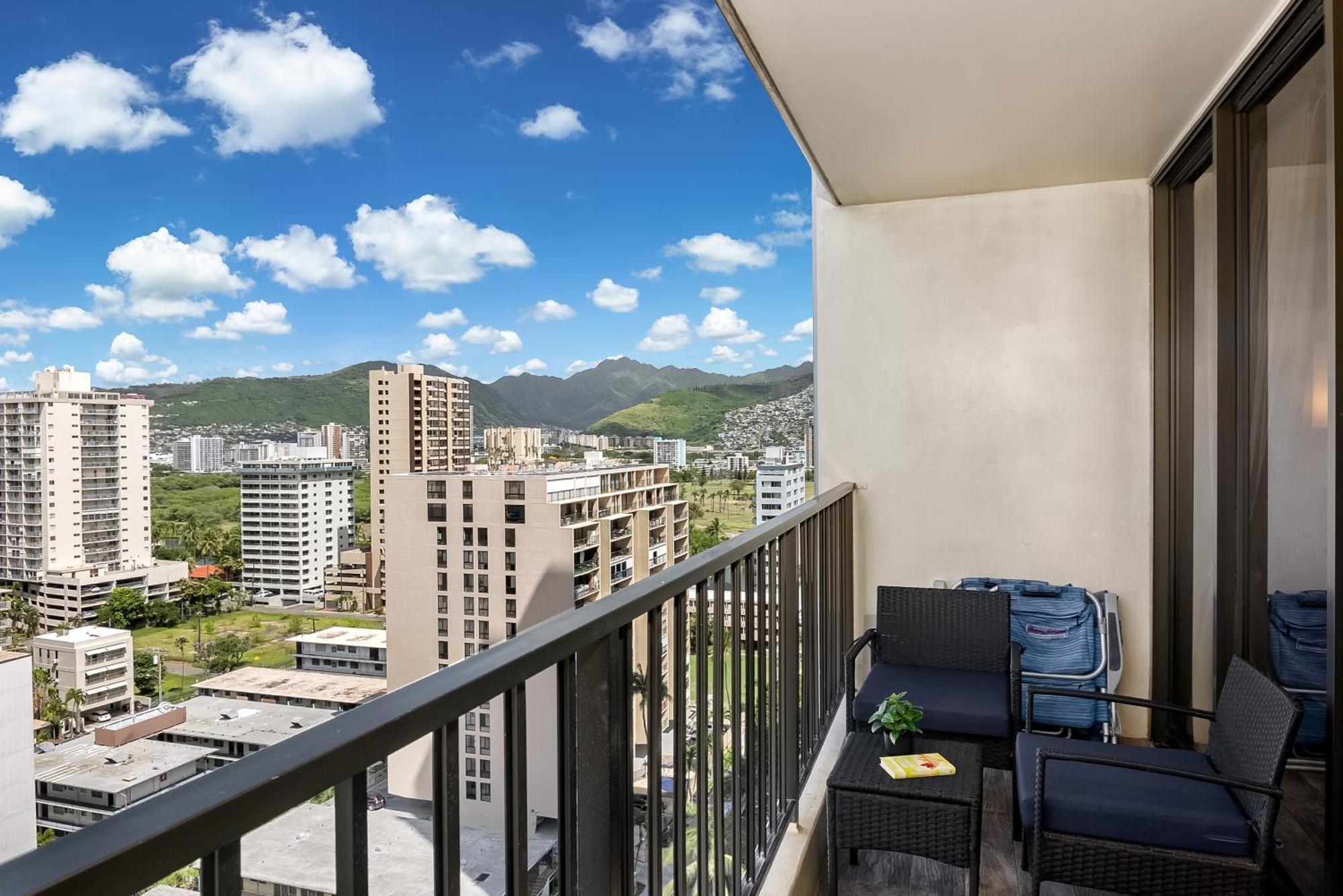 Aloha Vibes With Ocean Views, Near Beach & Parking! Honolulu Eksteriør bilde
